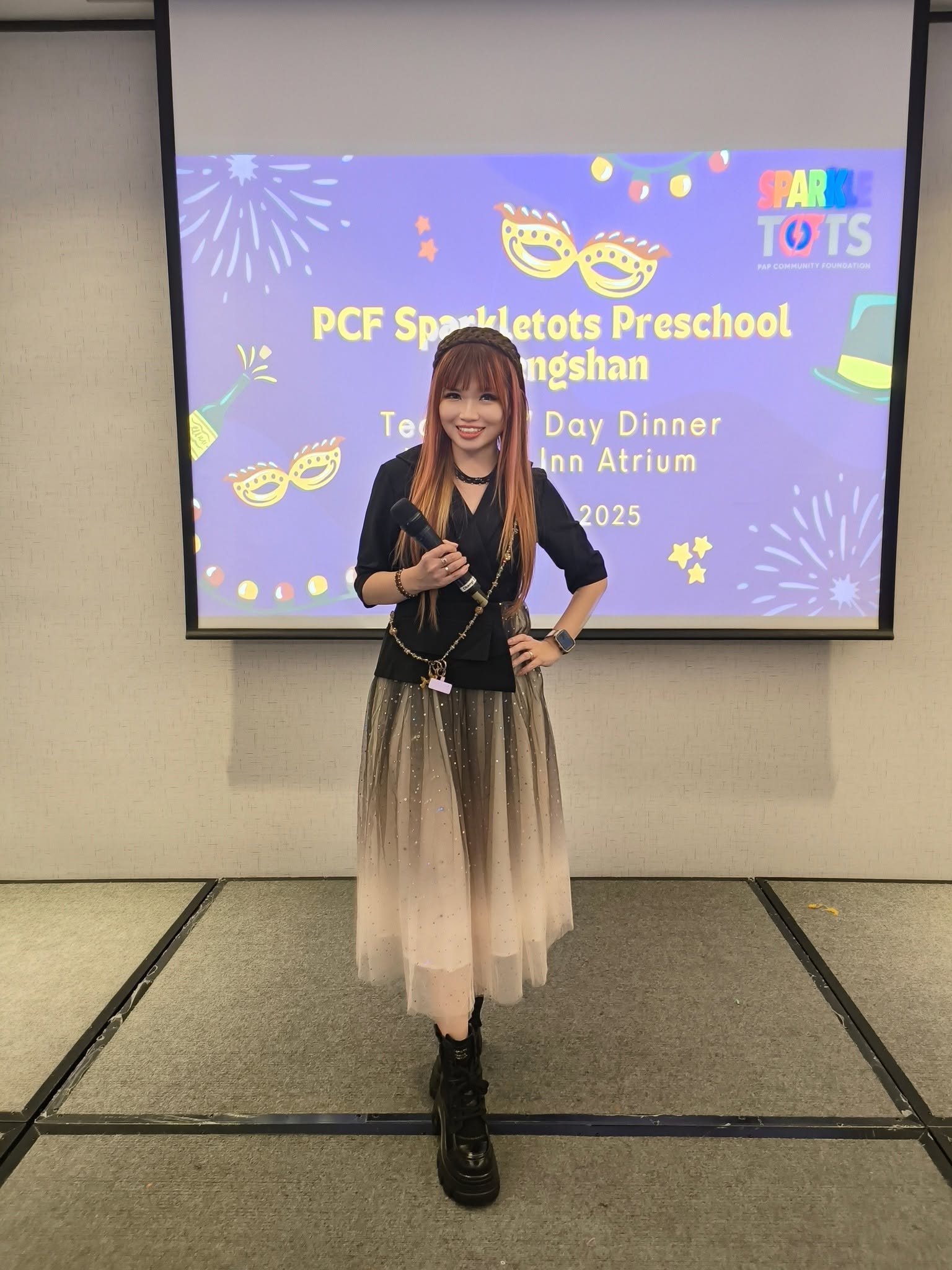 Kaitlyn Lin Hosting