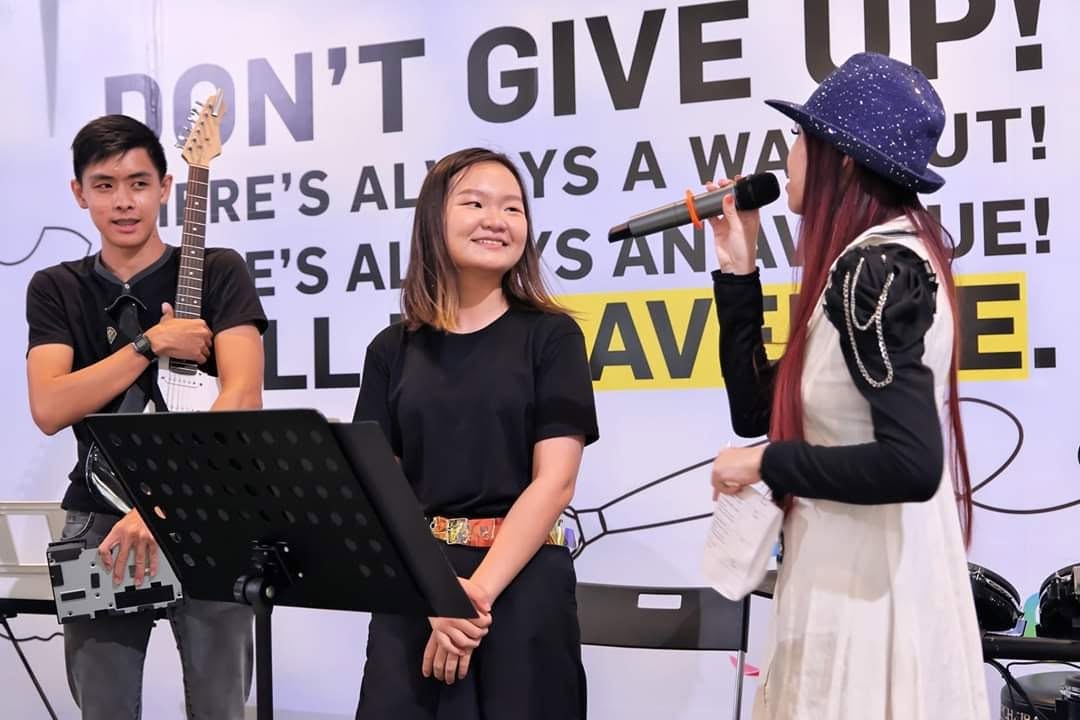 Kaitlyn Lin Hosting